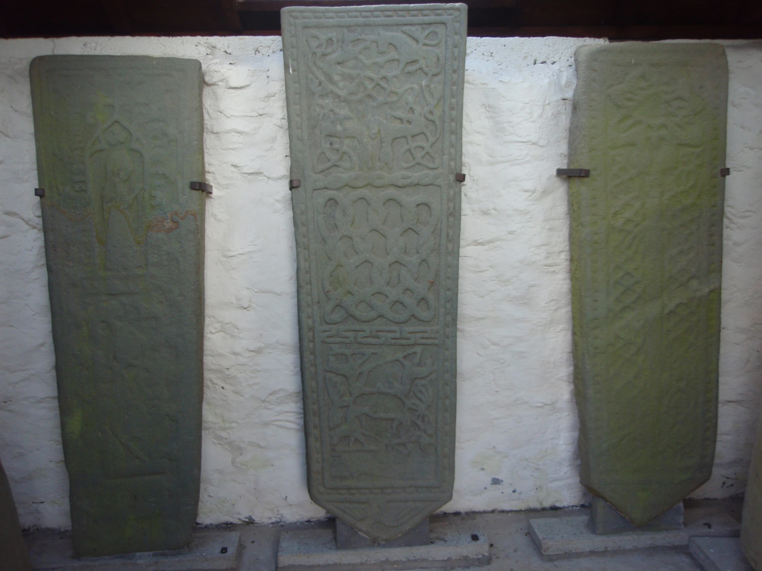 Kilmodan Church, burial ground, sculptured stones & burial aisle