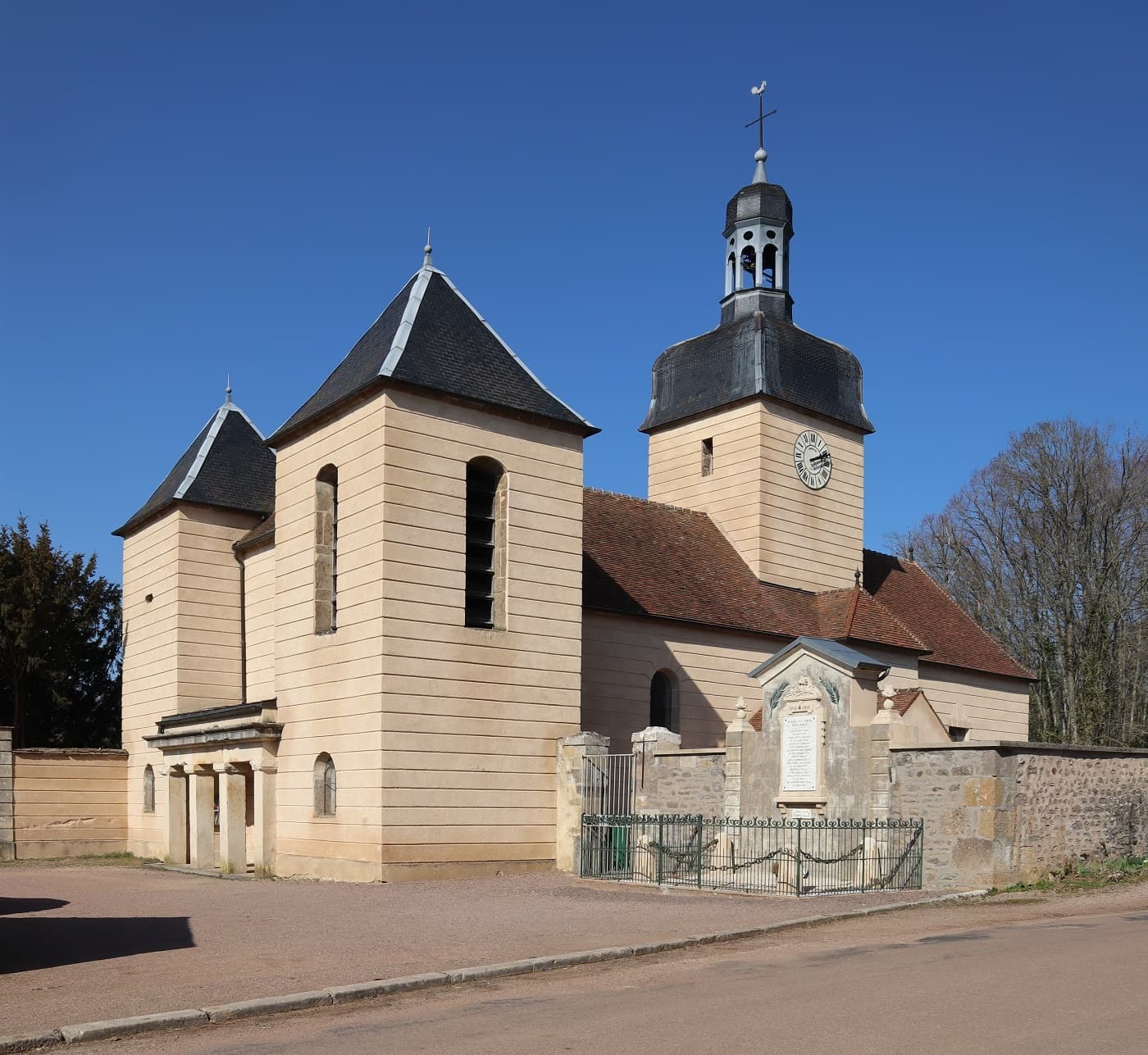 église Saint-Léonard de Bierre-lès-Semur
