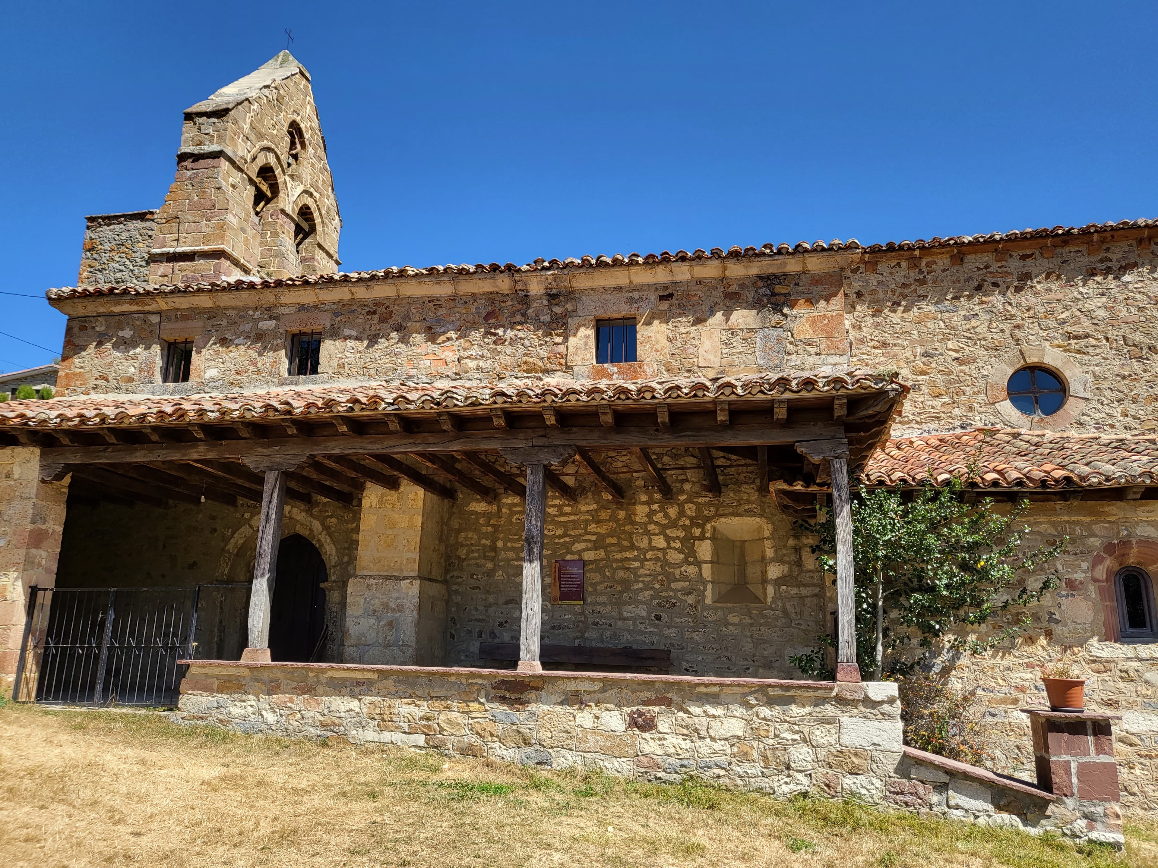 church of San Pantaleón, Camasobres