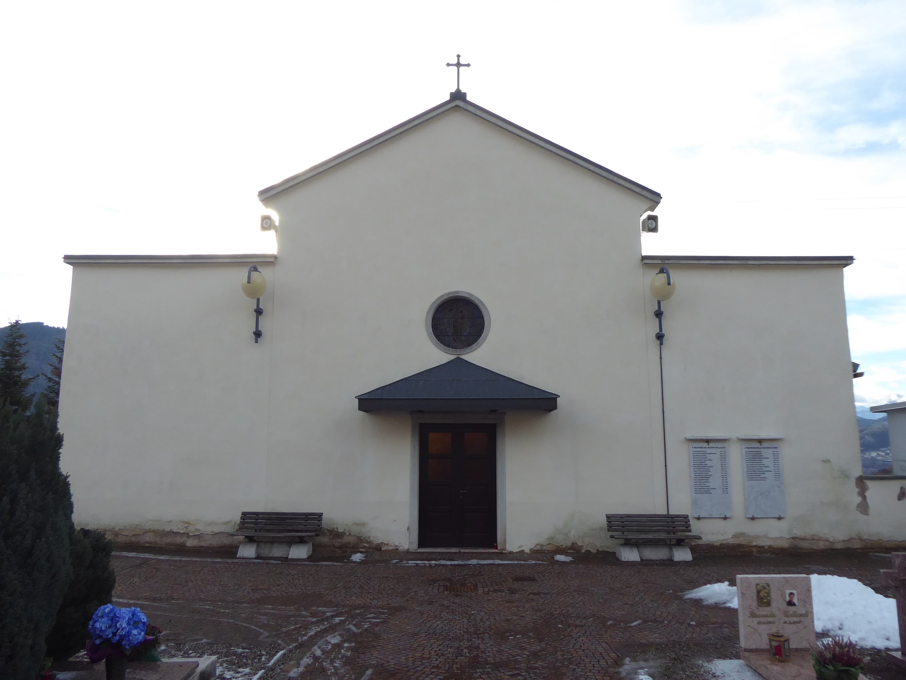 Holy Cross chapel