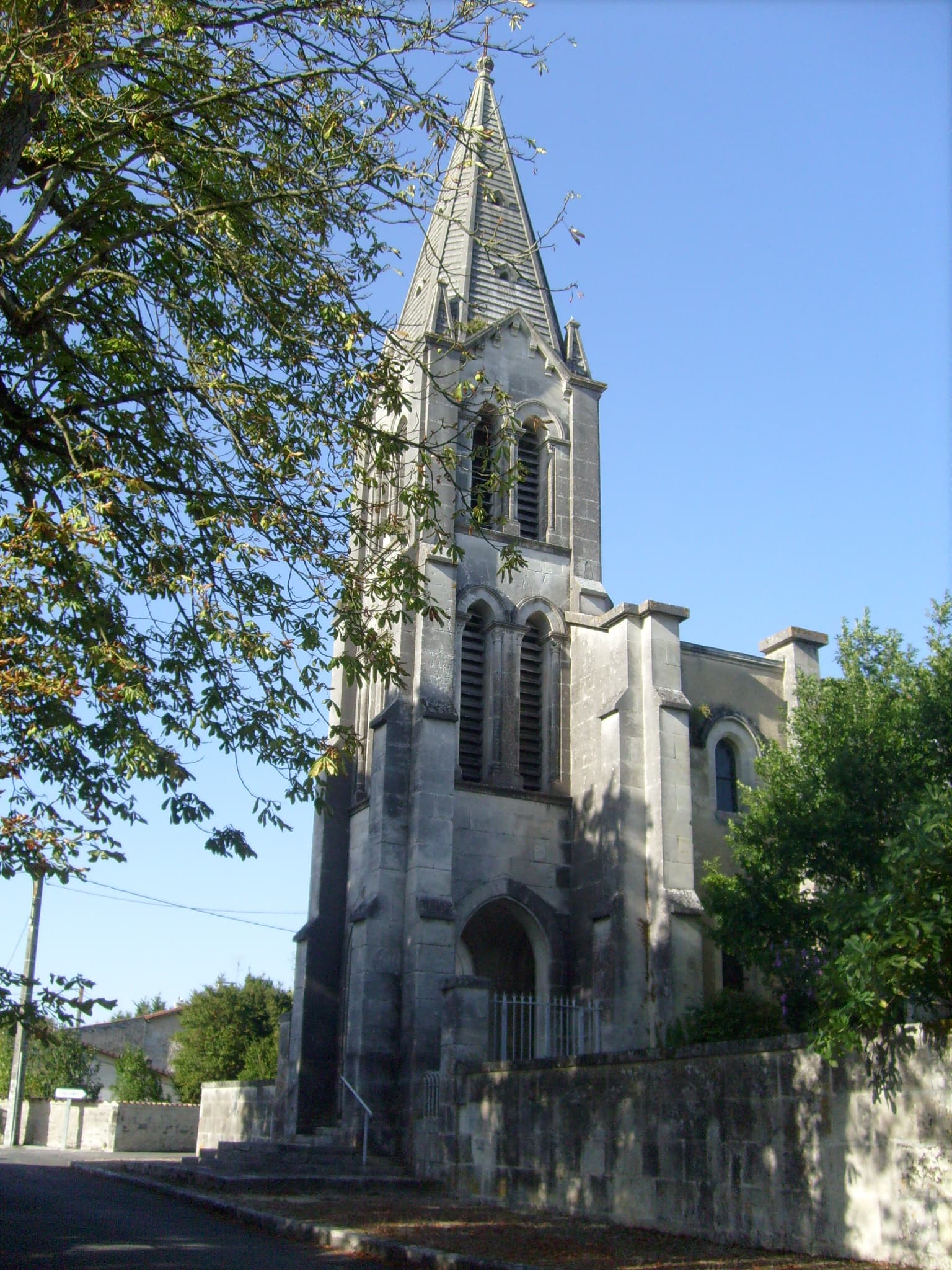 église Saint-Étienne de Brives-sur-Charente