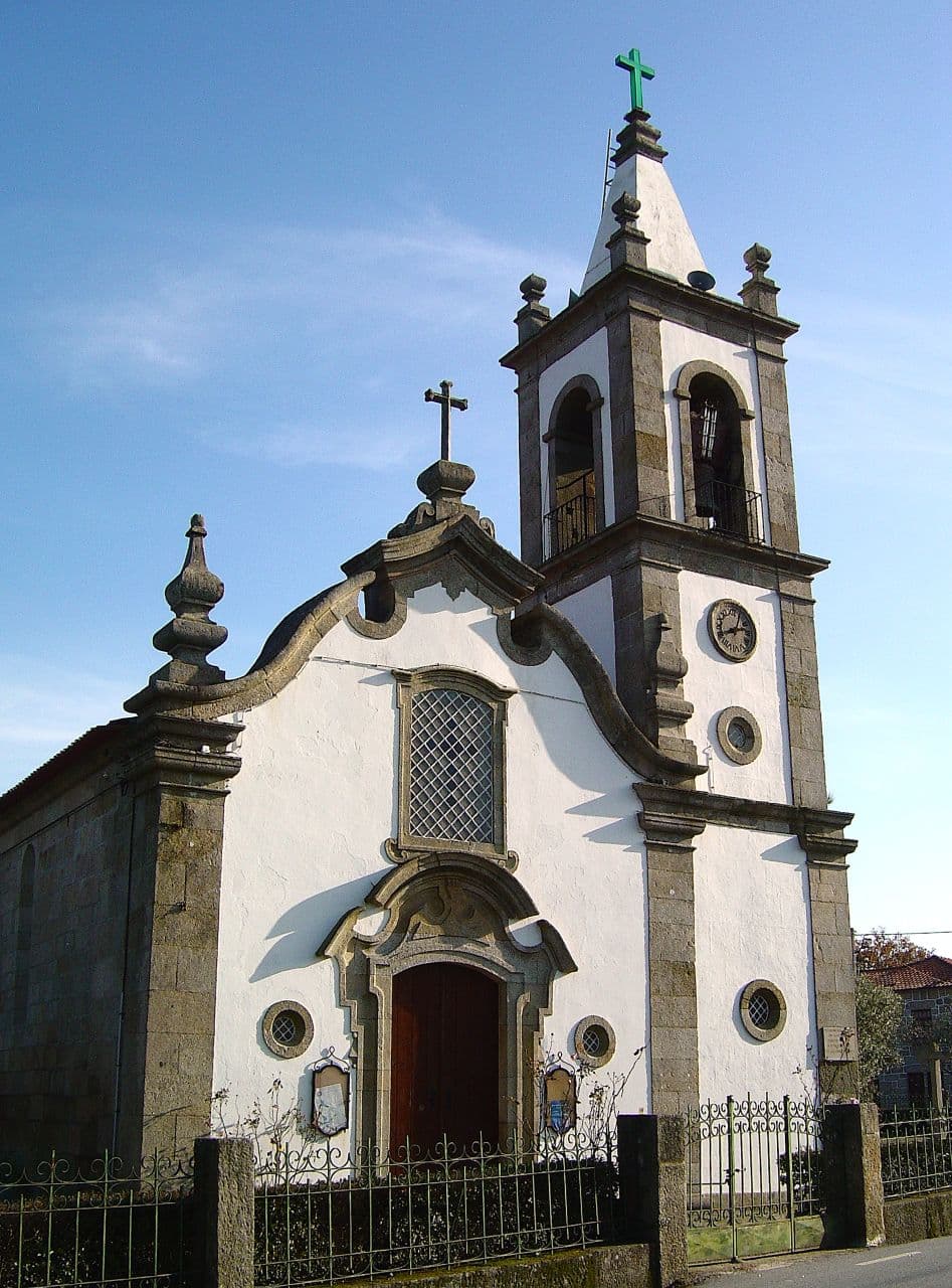 Igreja Matriz de Fataunços
