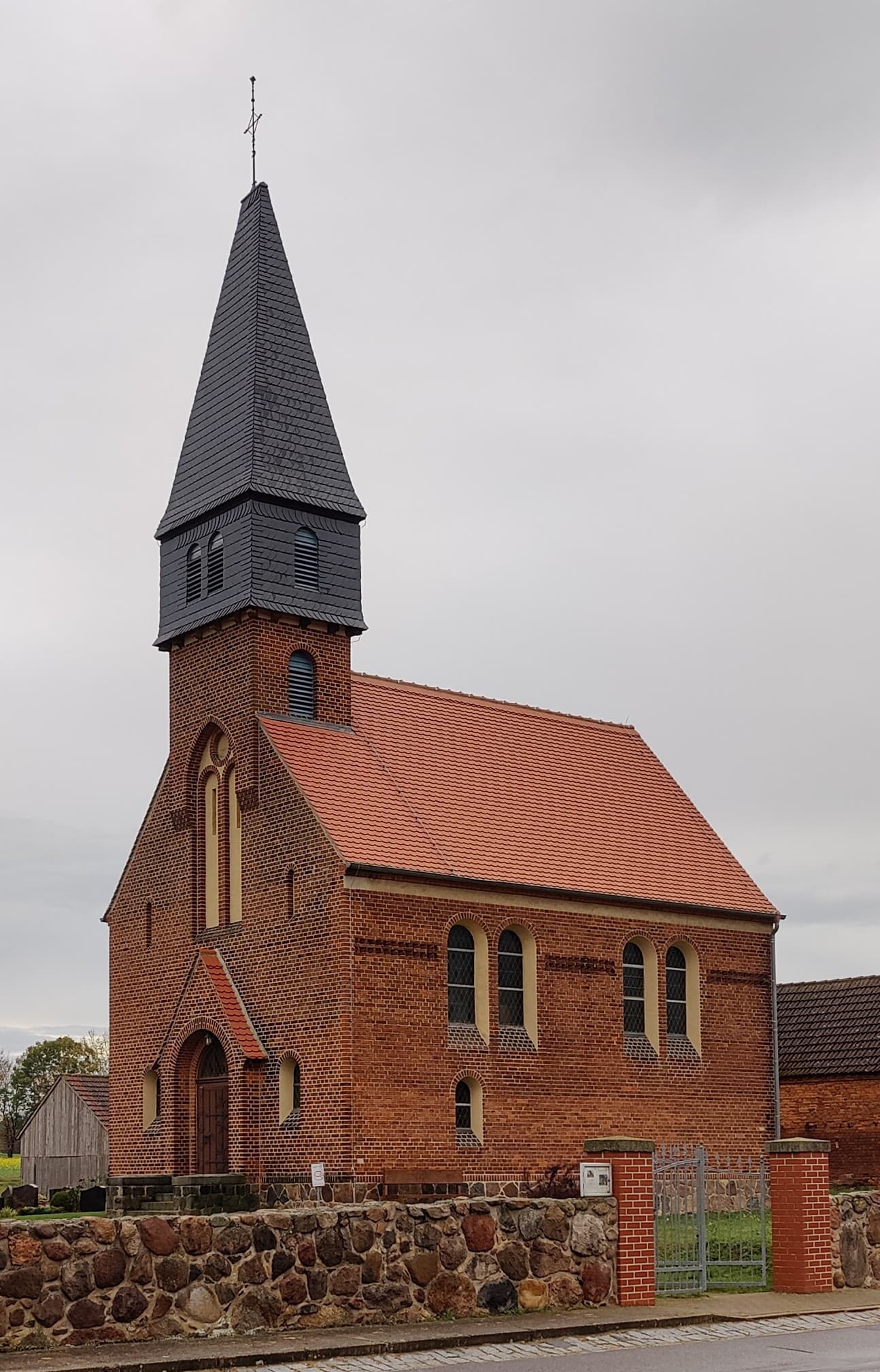 Village church Lühnsdorf