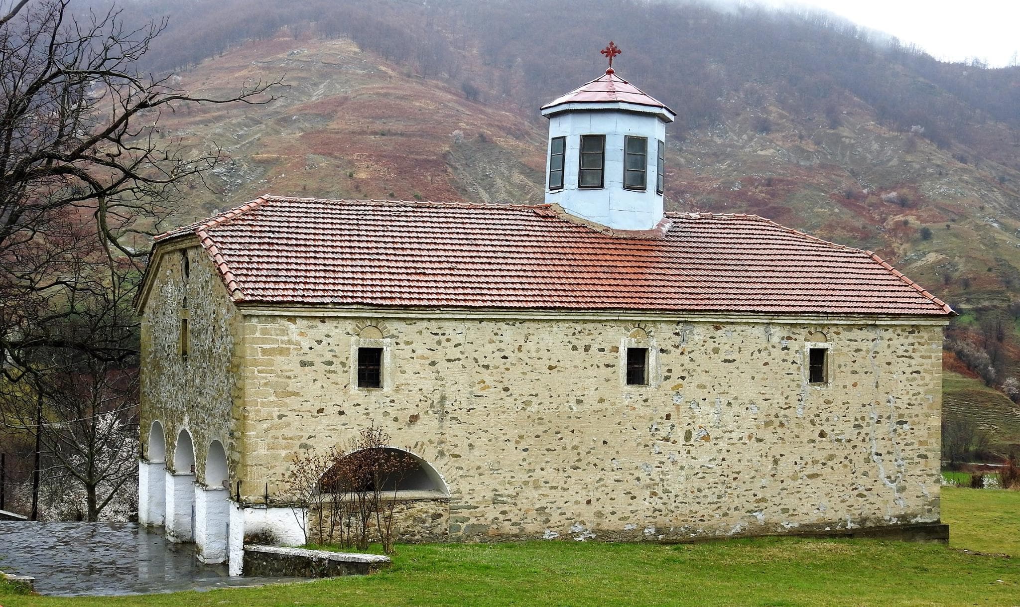 Church of Agios Georgios, Alona