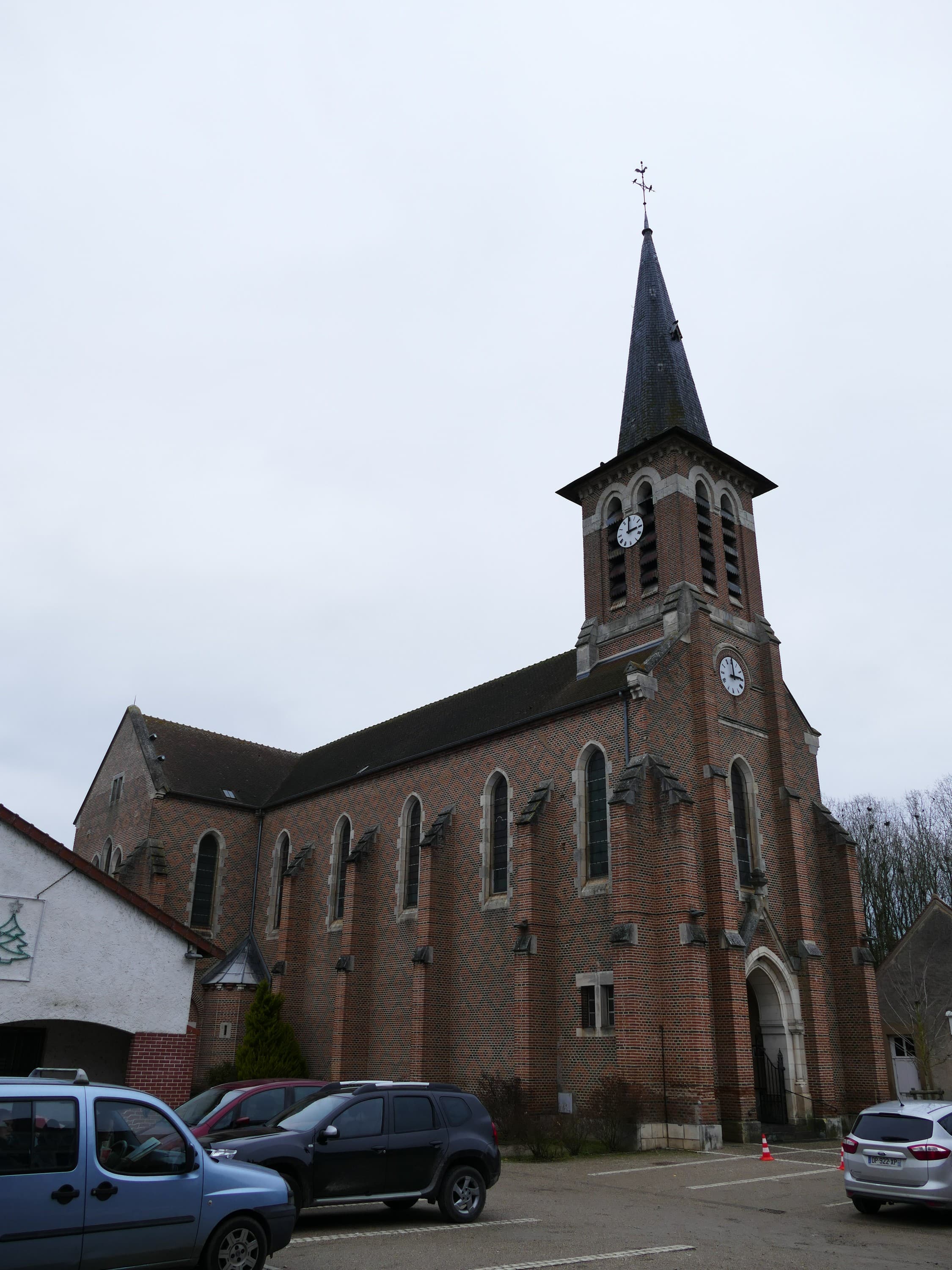 Église Saint-Julien de Neuilly-le-Réal