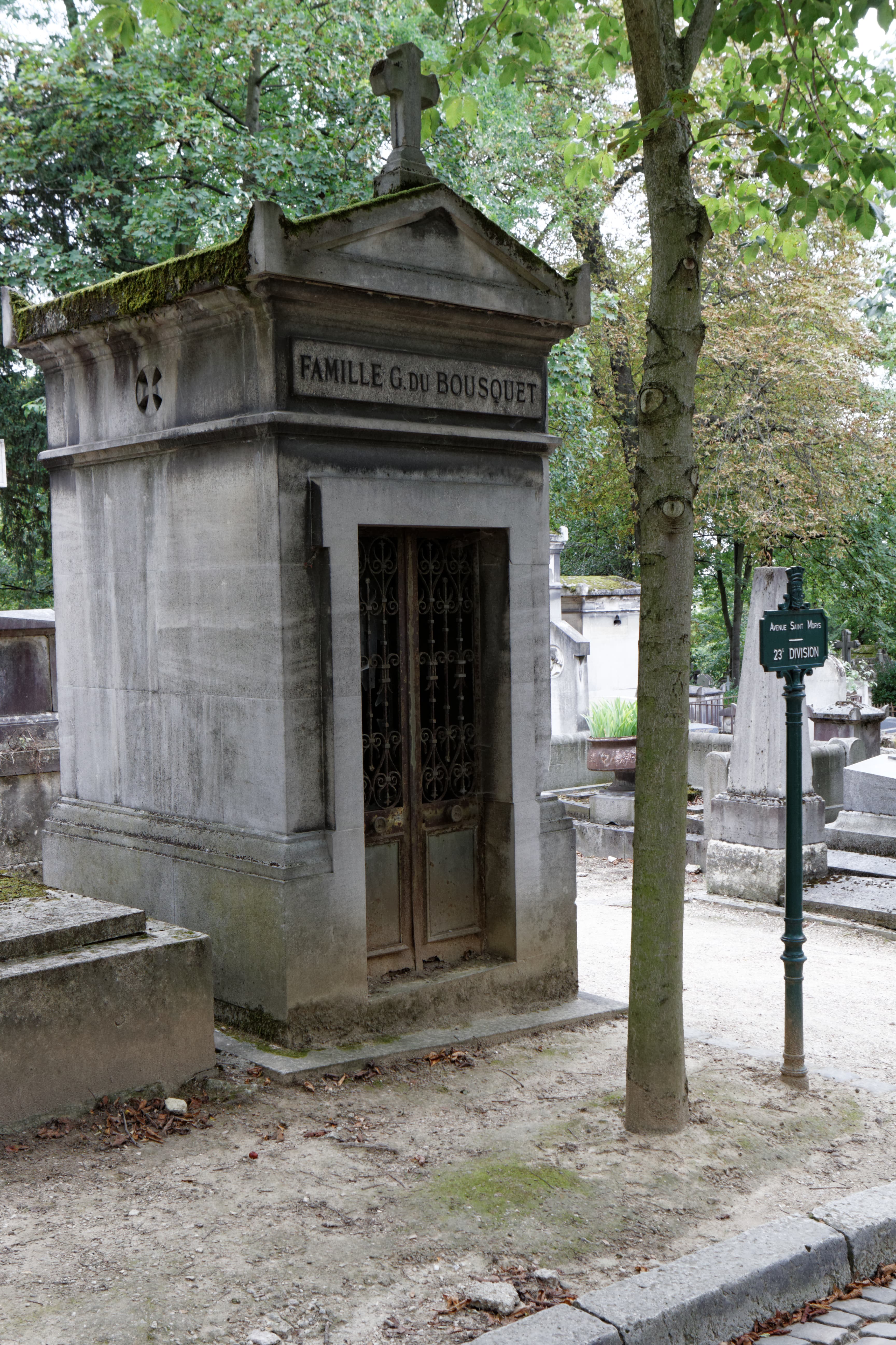 Grave of Bousquet