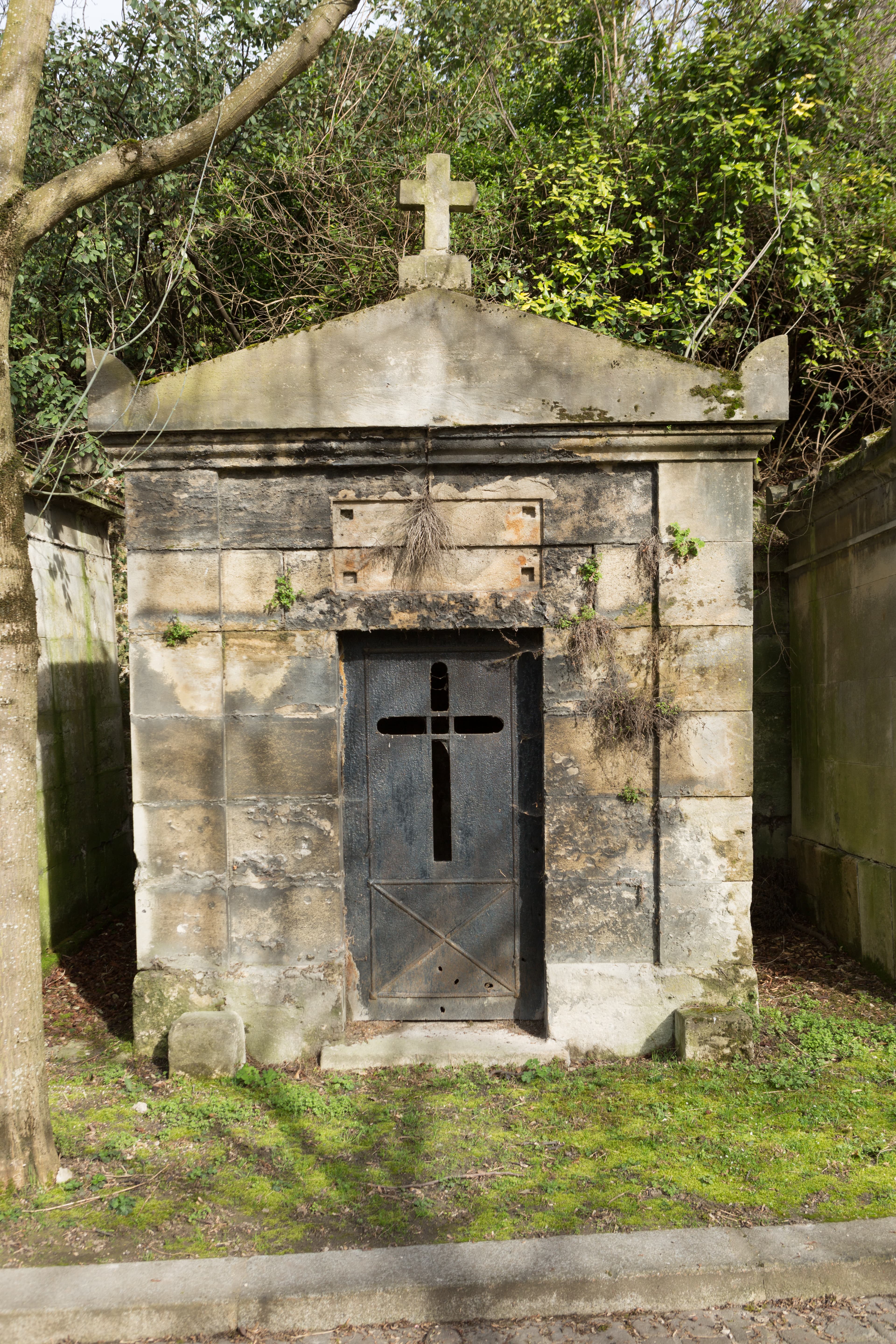 Grave of Unidentified 5