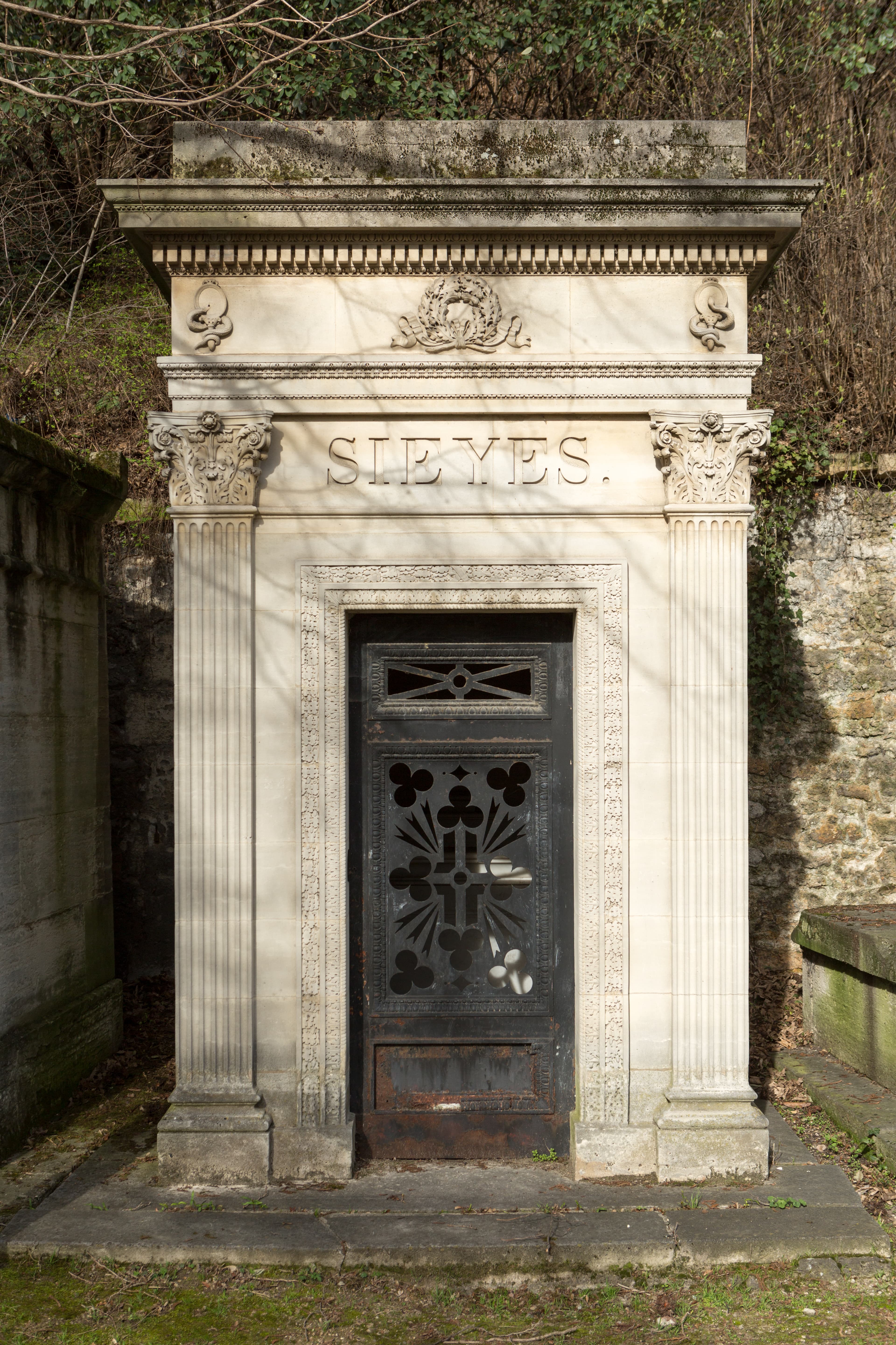 Grave of Sieyès