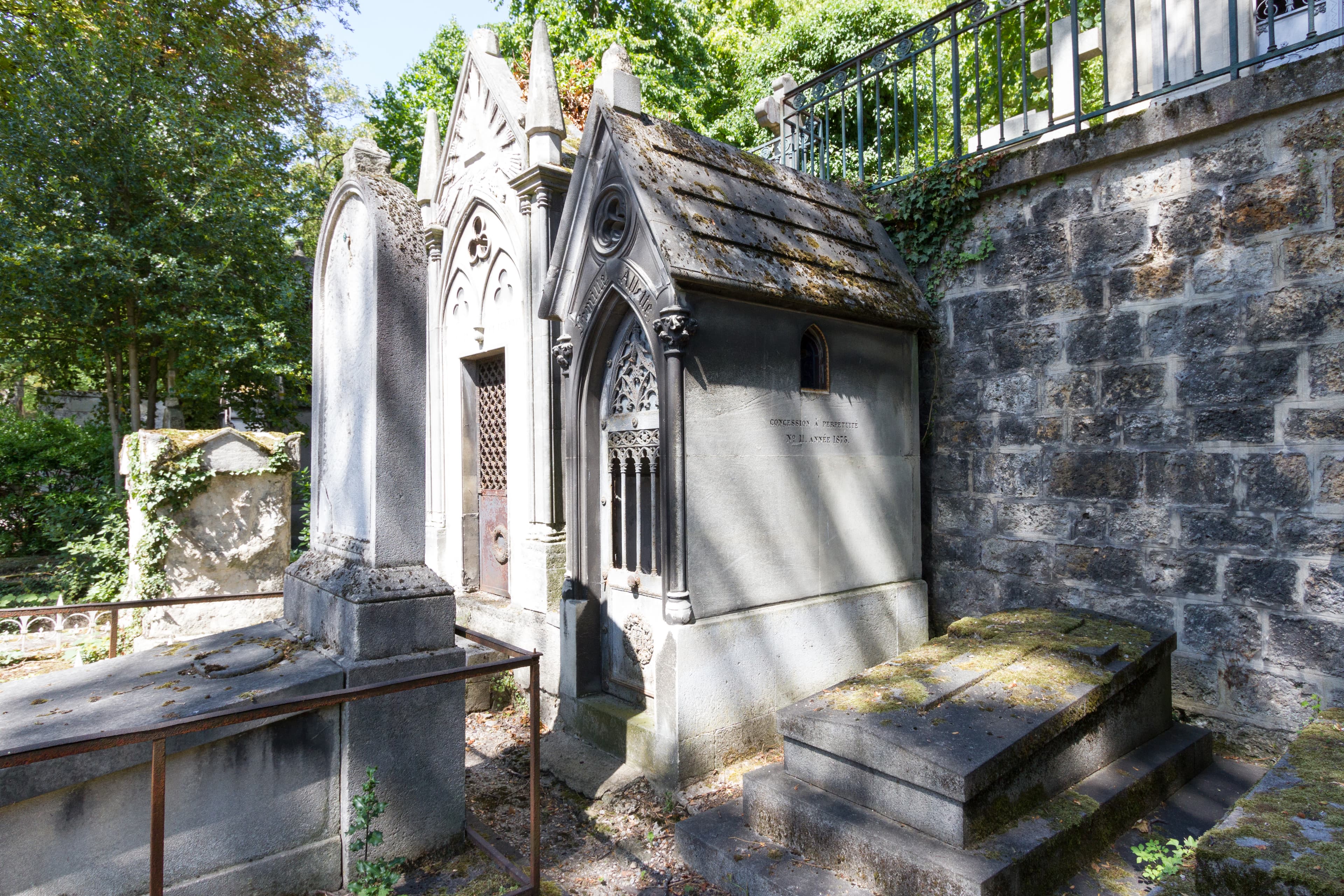 Grave of Allotte