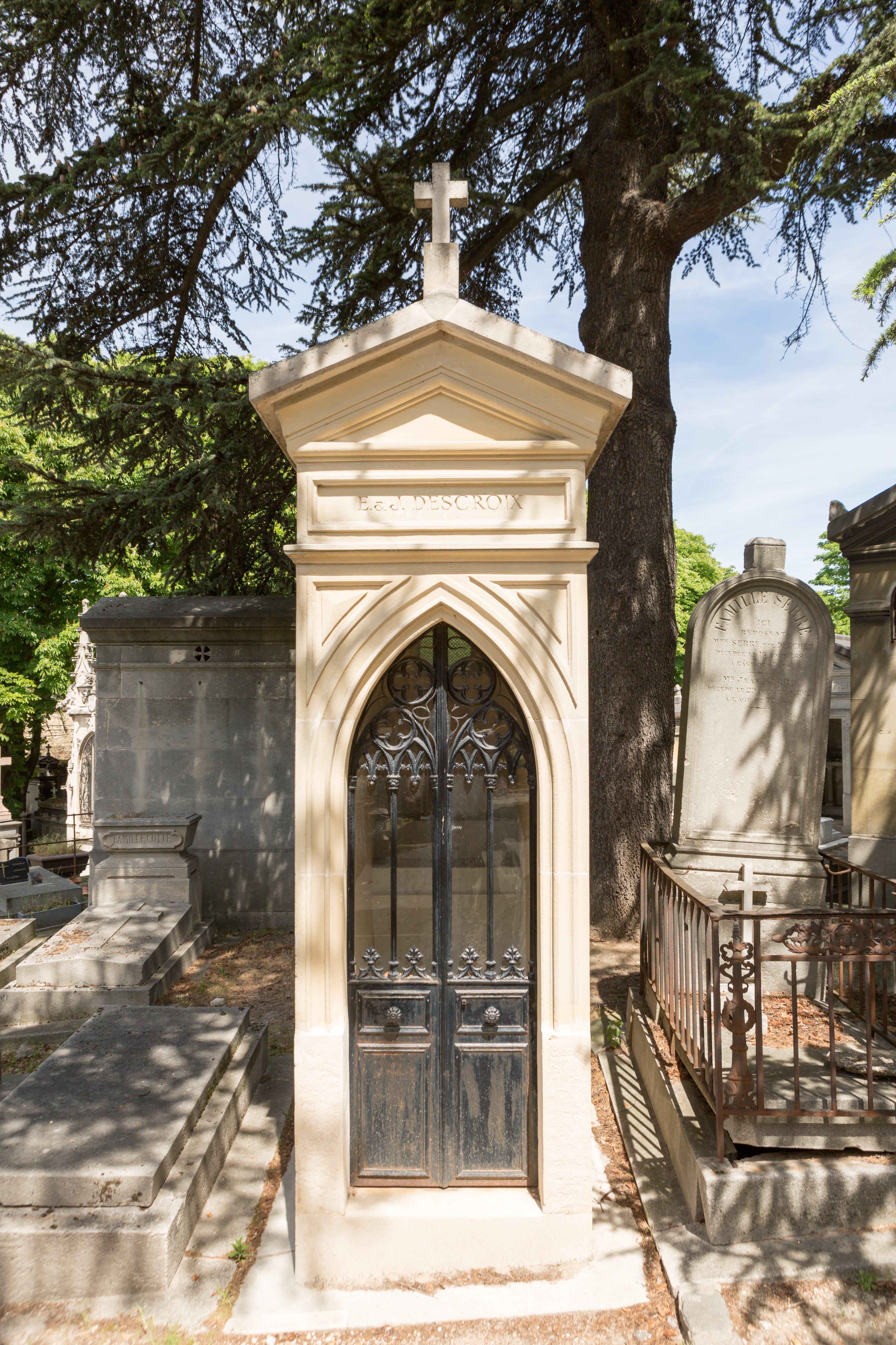 Grave of Descroix