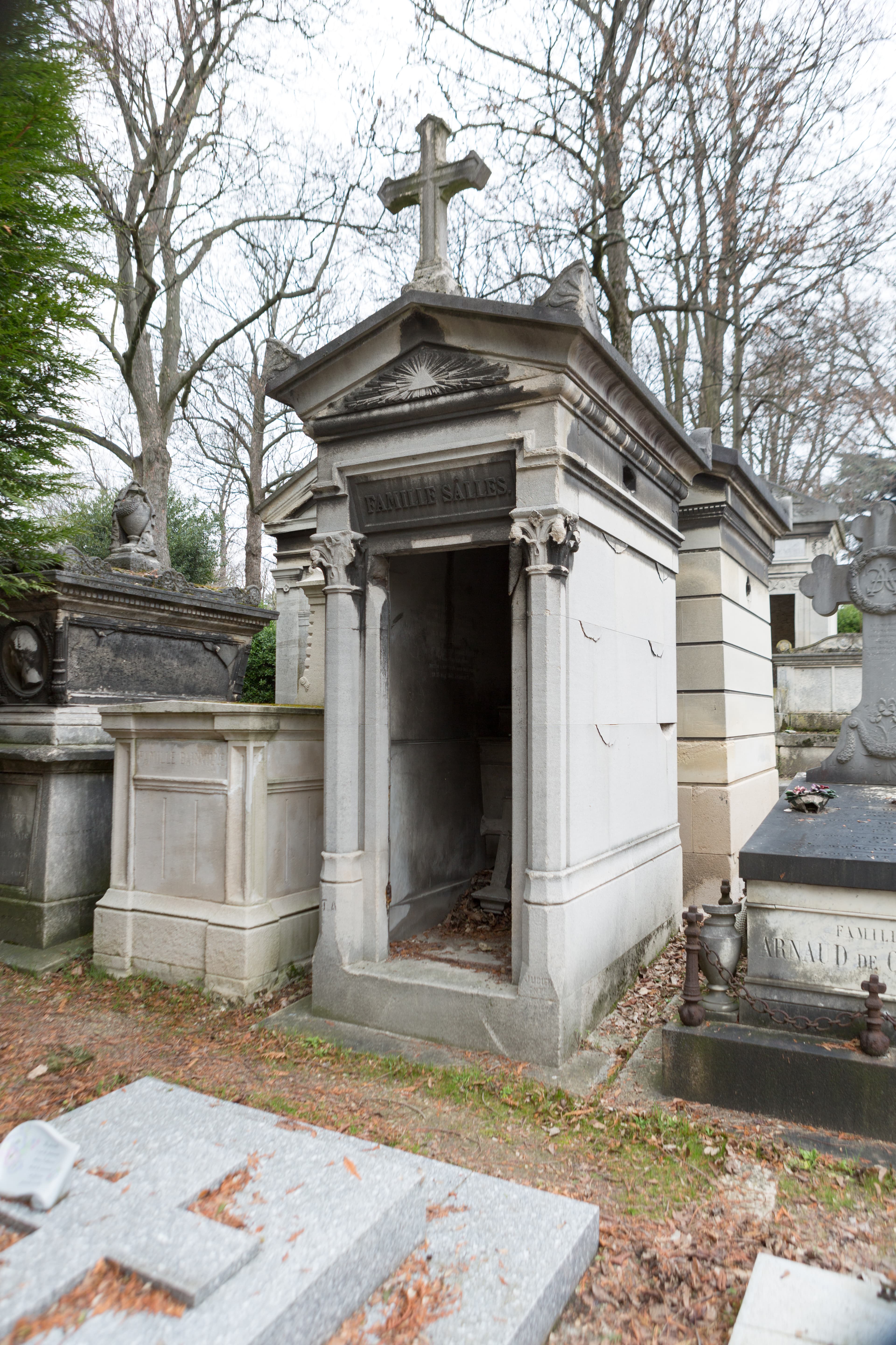 Grave of Sâlles