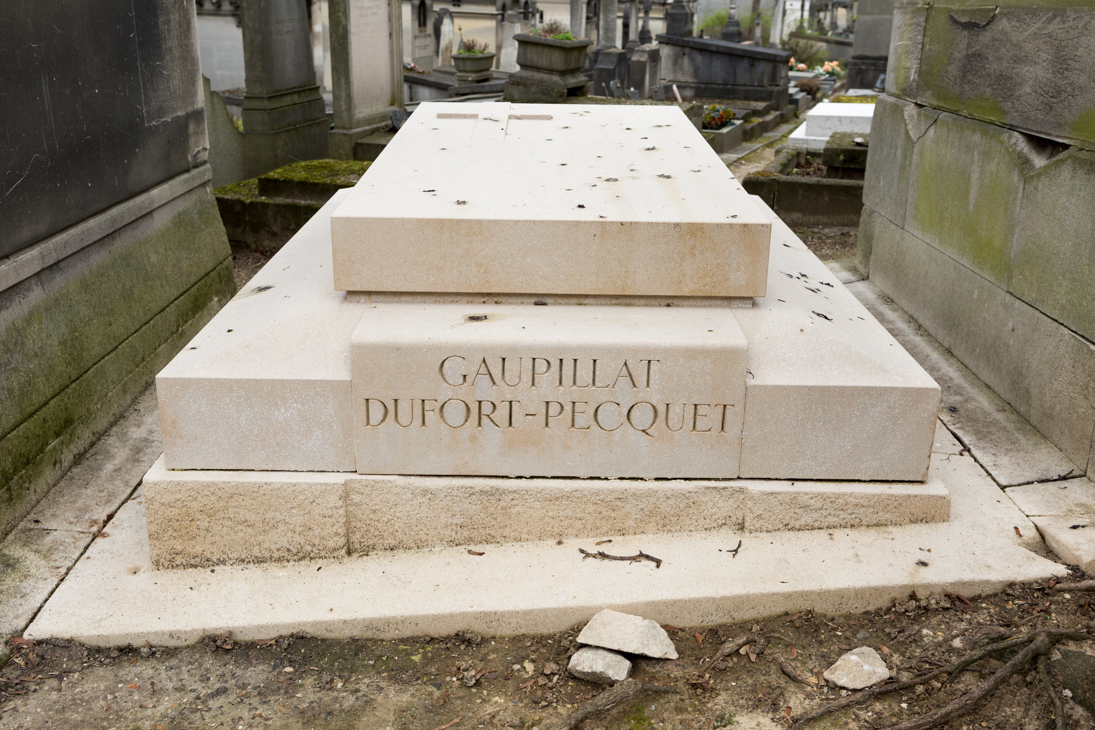 Grave of Gaupillat-Dufort-Pecquet