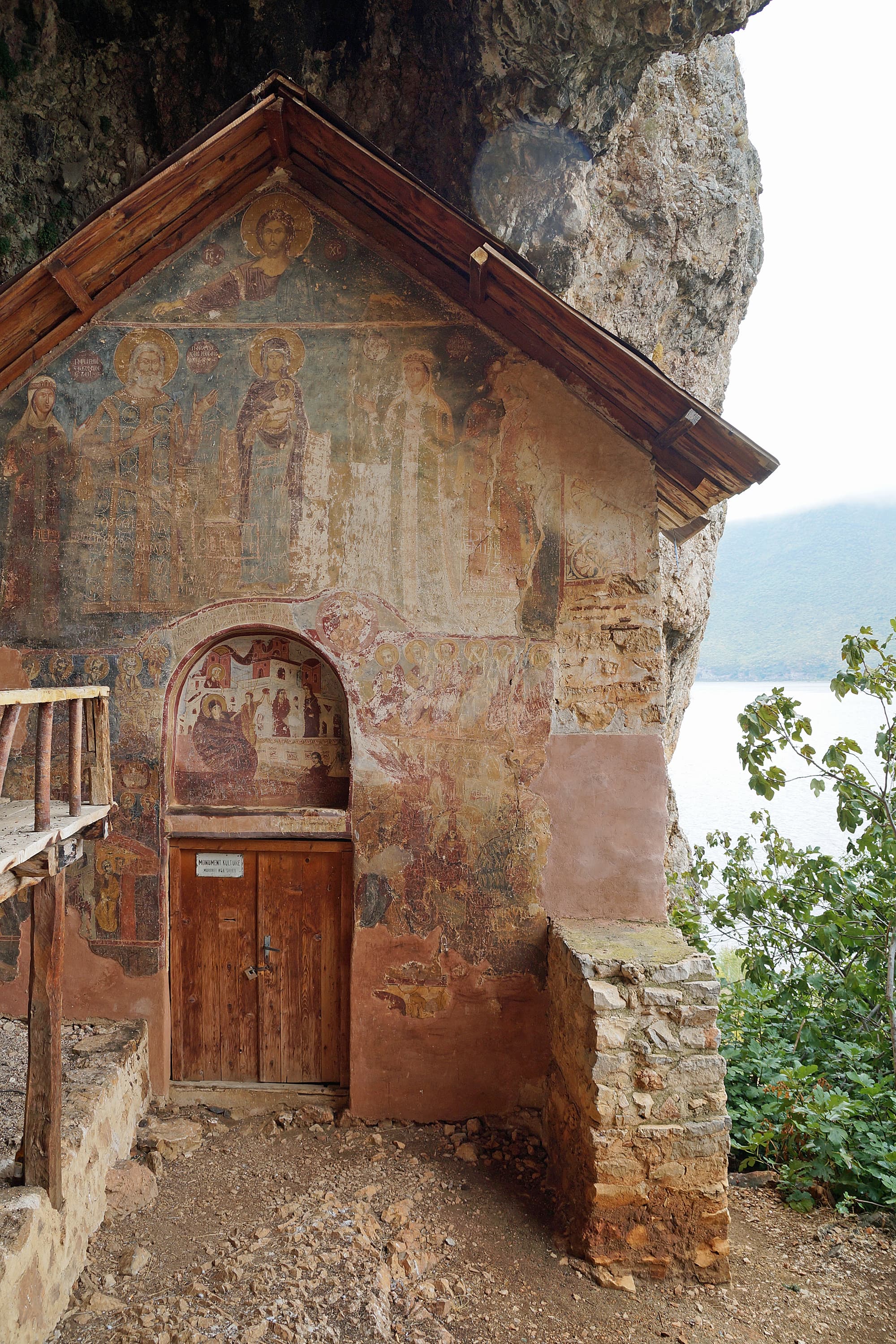 Saint Mary's Church, Mali Grad