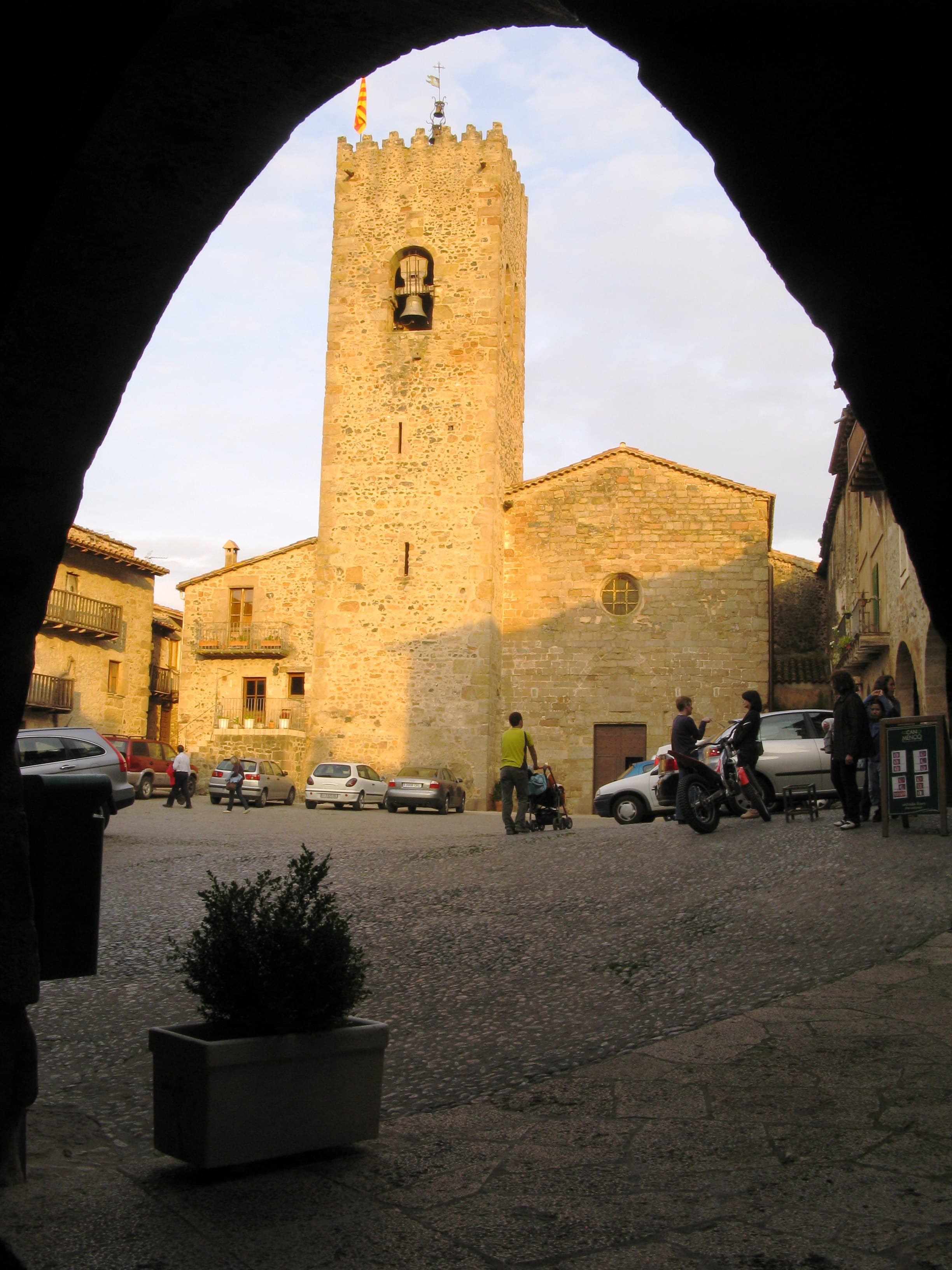 Església parroquial de Santa Pau