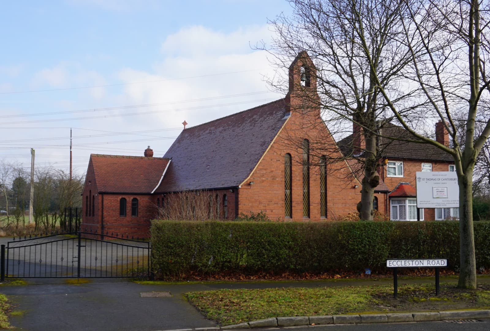 St Thomas of Canterbury, Kirk Sandall